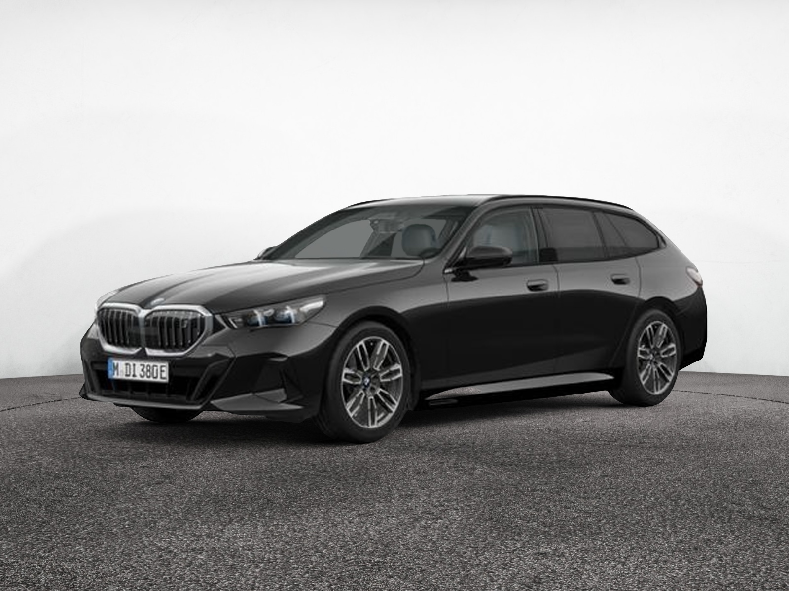 BMW i5 Touring 40 e M-Sport – Produktfoto 1