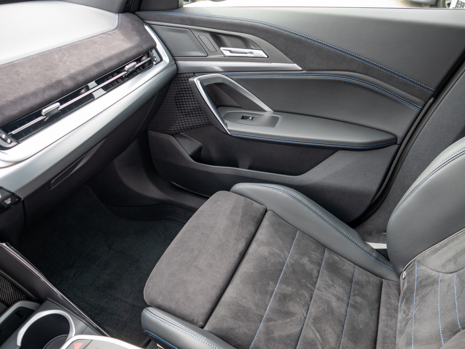 BMW X1 sDrive 18i M Sport Pro – Produktfoto 16
