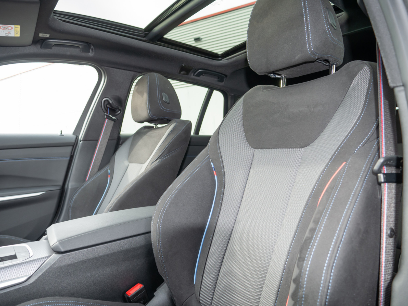 BMW 320d Touring xDrive M Sport Pro – Produktfoto 19