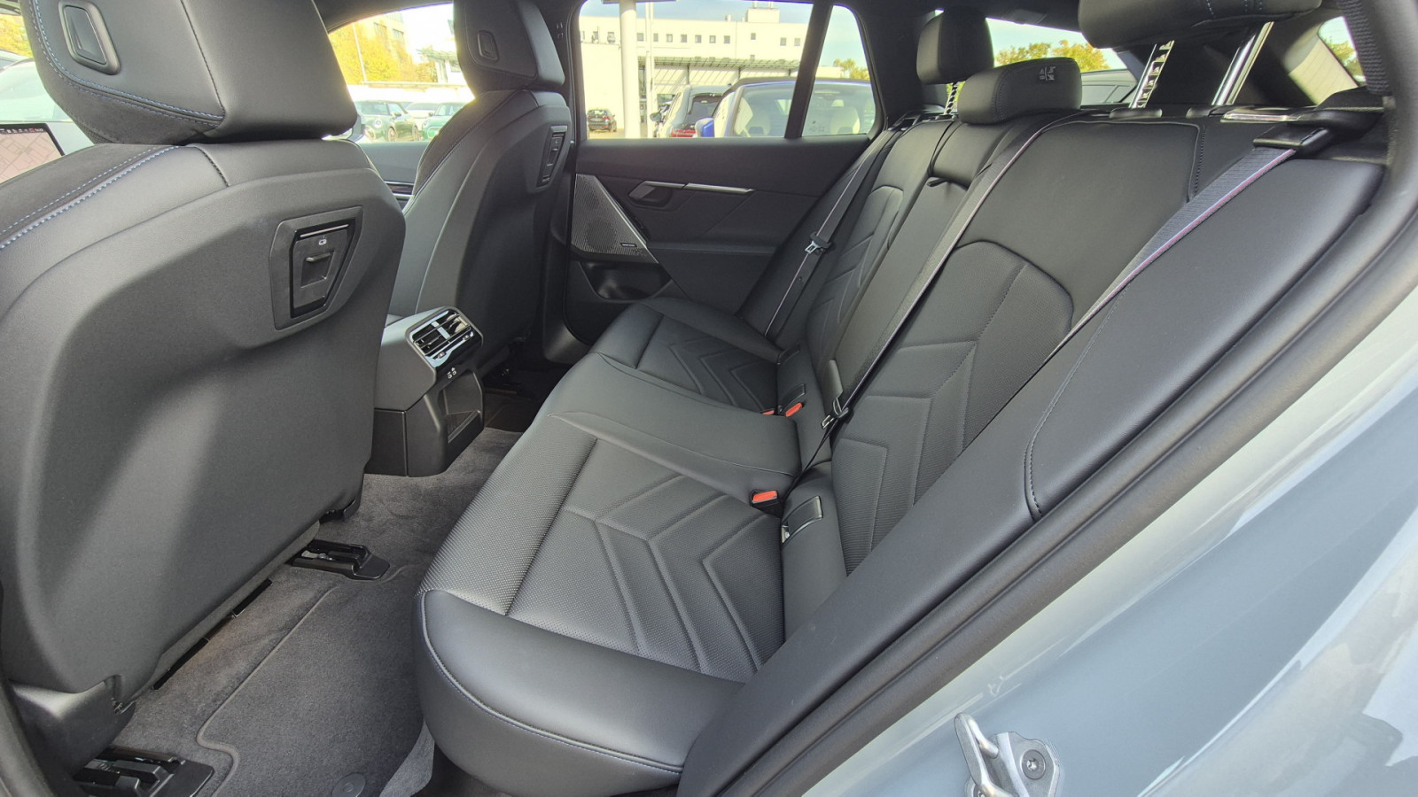BMW 520d Touring xDrive M Sport Pro – Produktfoto 17