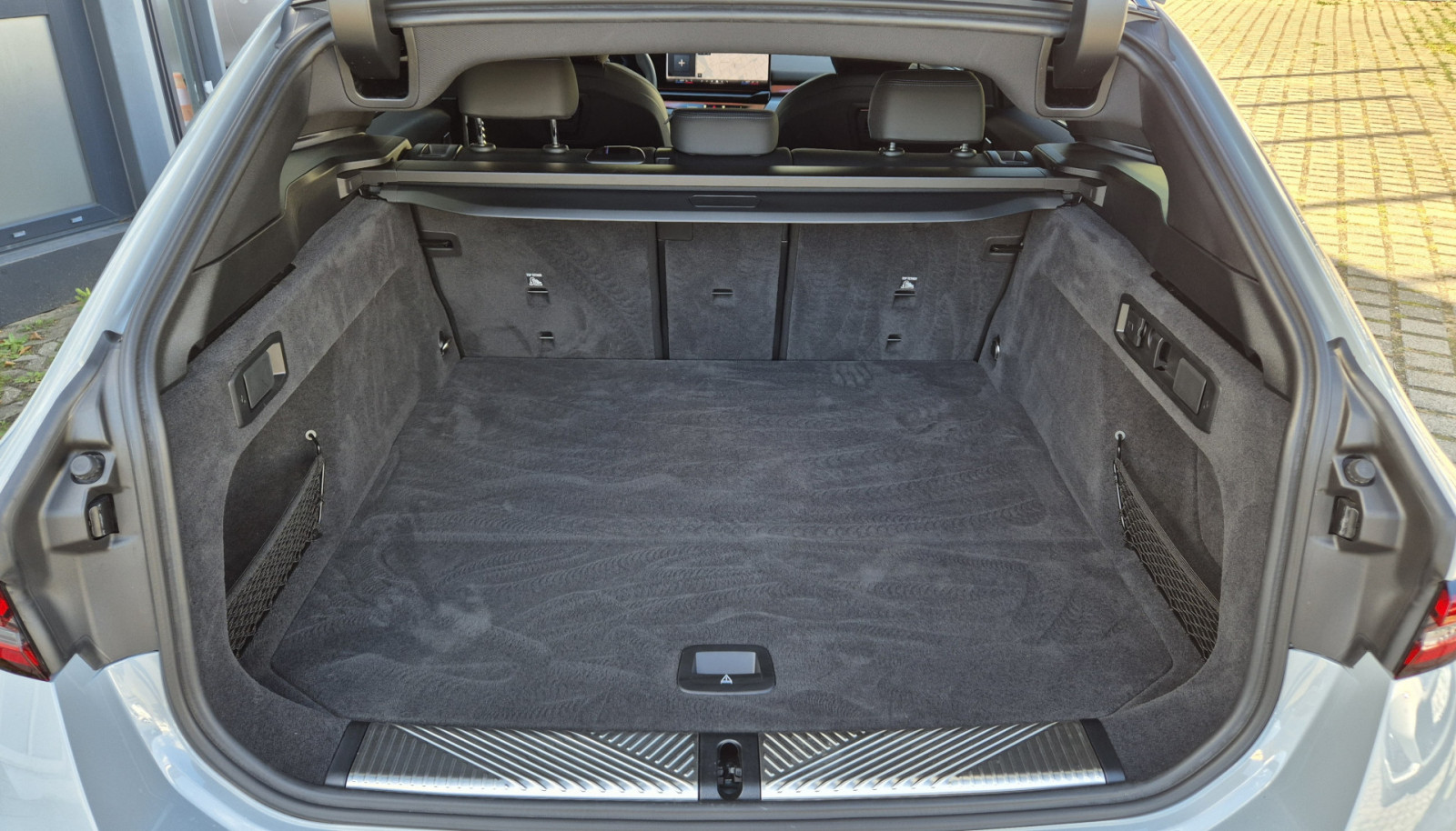 BMW 520d Touring xDrive M Sport Pro – Produktfoto 18