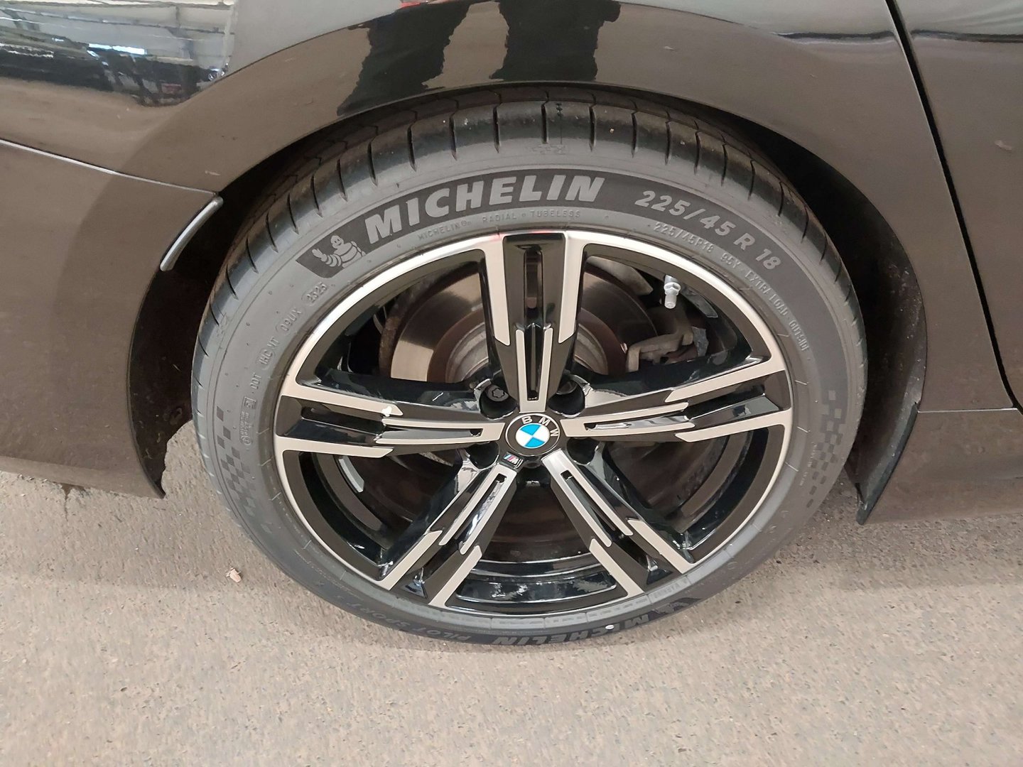 BMW 320 i M-Sport – Produktfoto 7