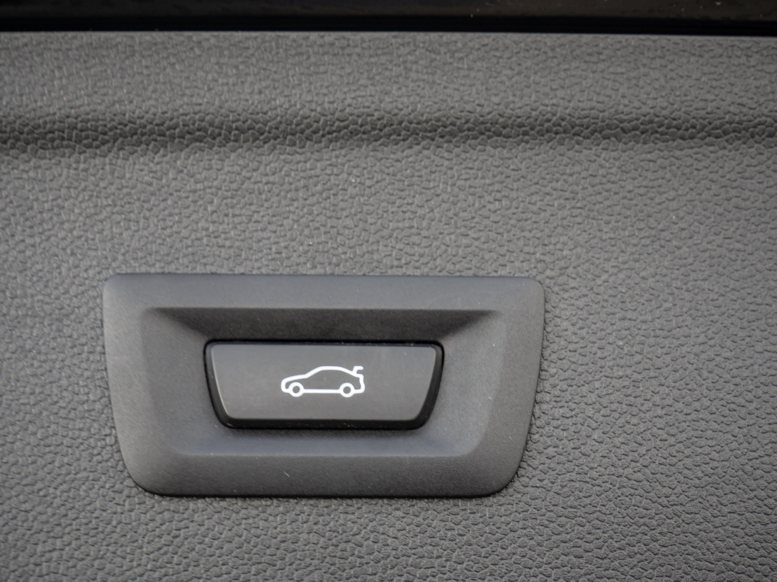 BMW iX xDrive 45 M-Sport – Produktfoto 22