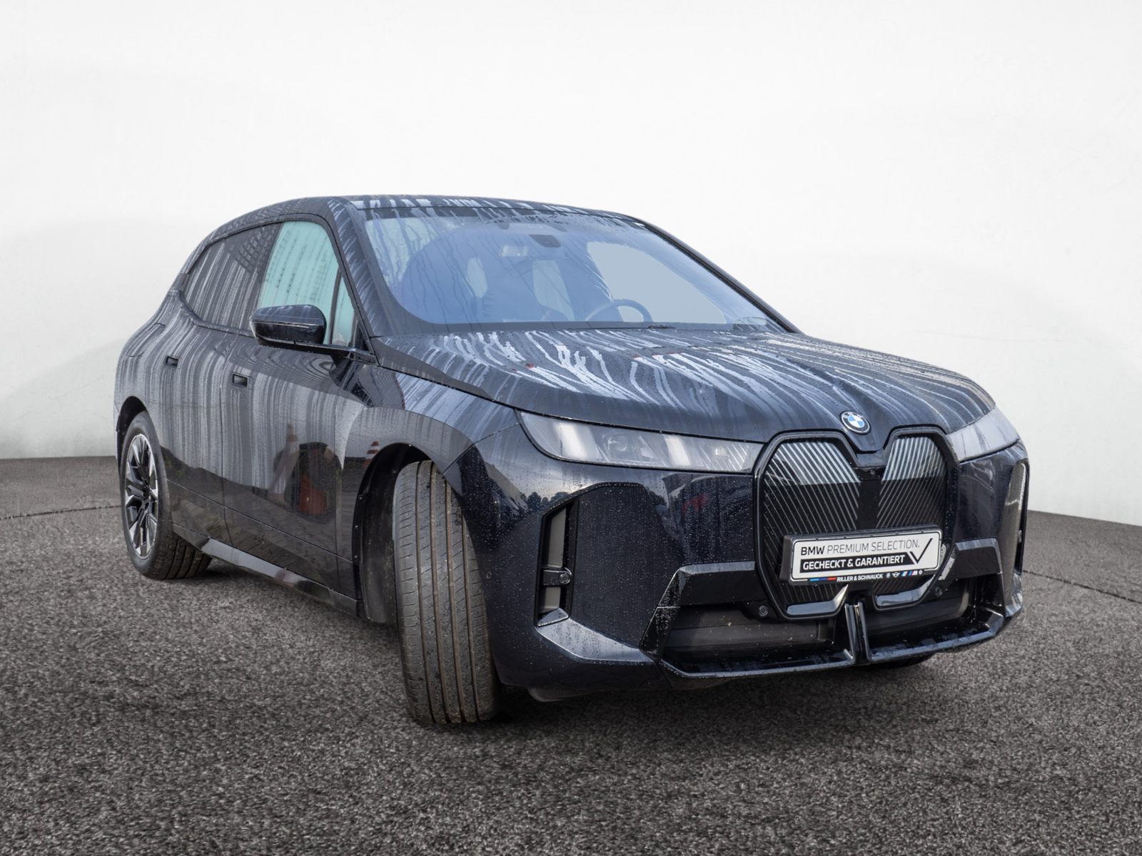 BMW iX xDrive 45 M-Sport – Produktfoto 3