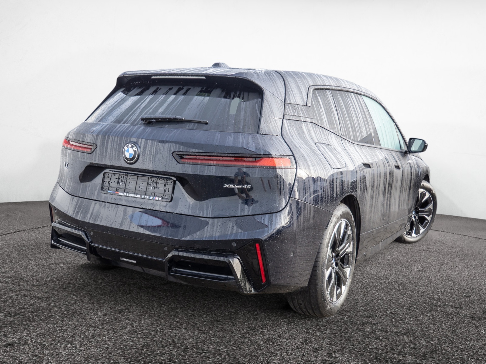 BMW iX xDrive 45 M-Sport – Produktfoto 4