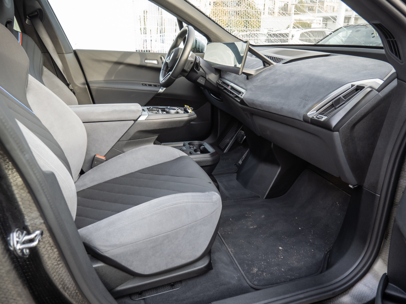 BMW iX xDrive 45 M-Sport – Produktfoto 7