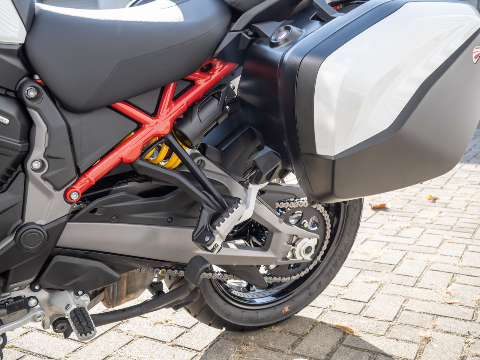 DUCATI Multistrada V4 S Travel Radar – Produktfoto 13