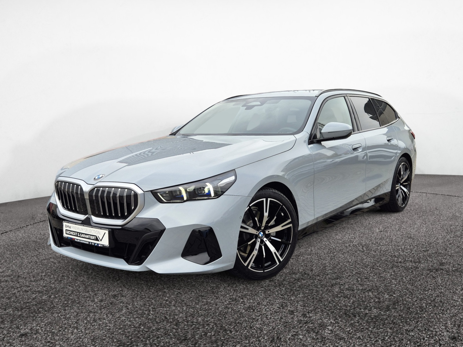 BMW 520d Touring xDrive M-Sport – Produktfoto 1