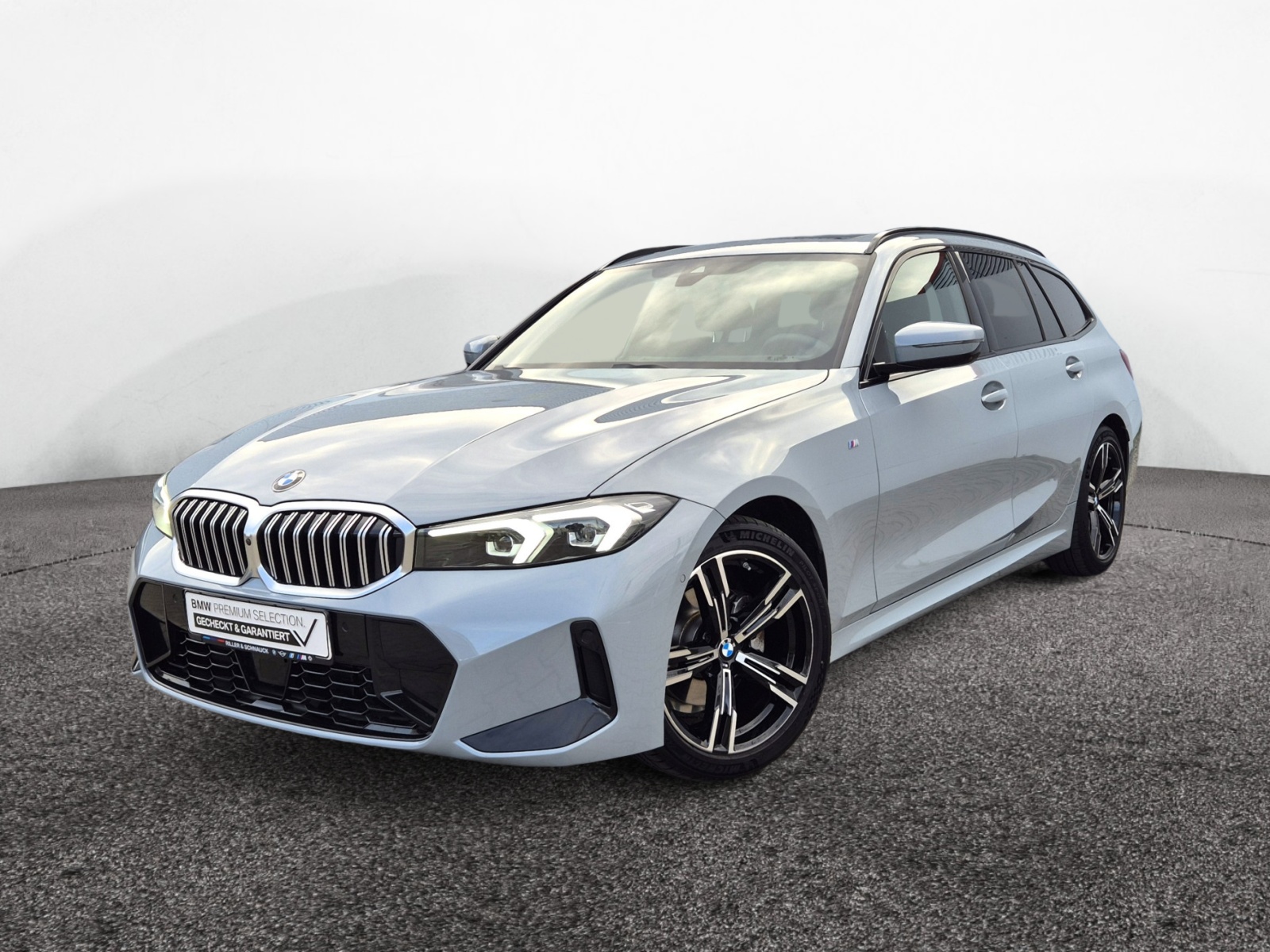 BMW 320d Touring xDrive M-Sport – Produktfoto 1