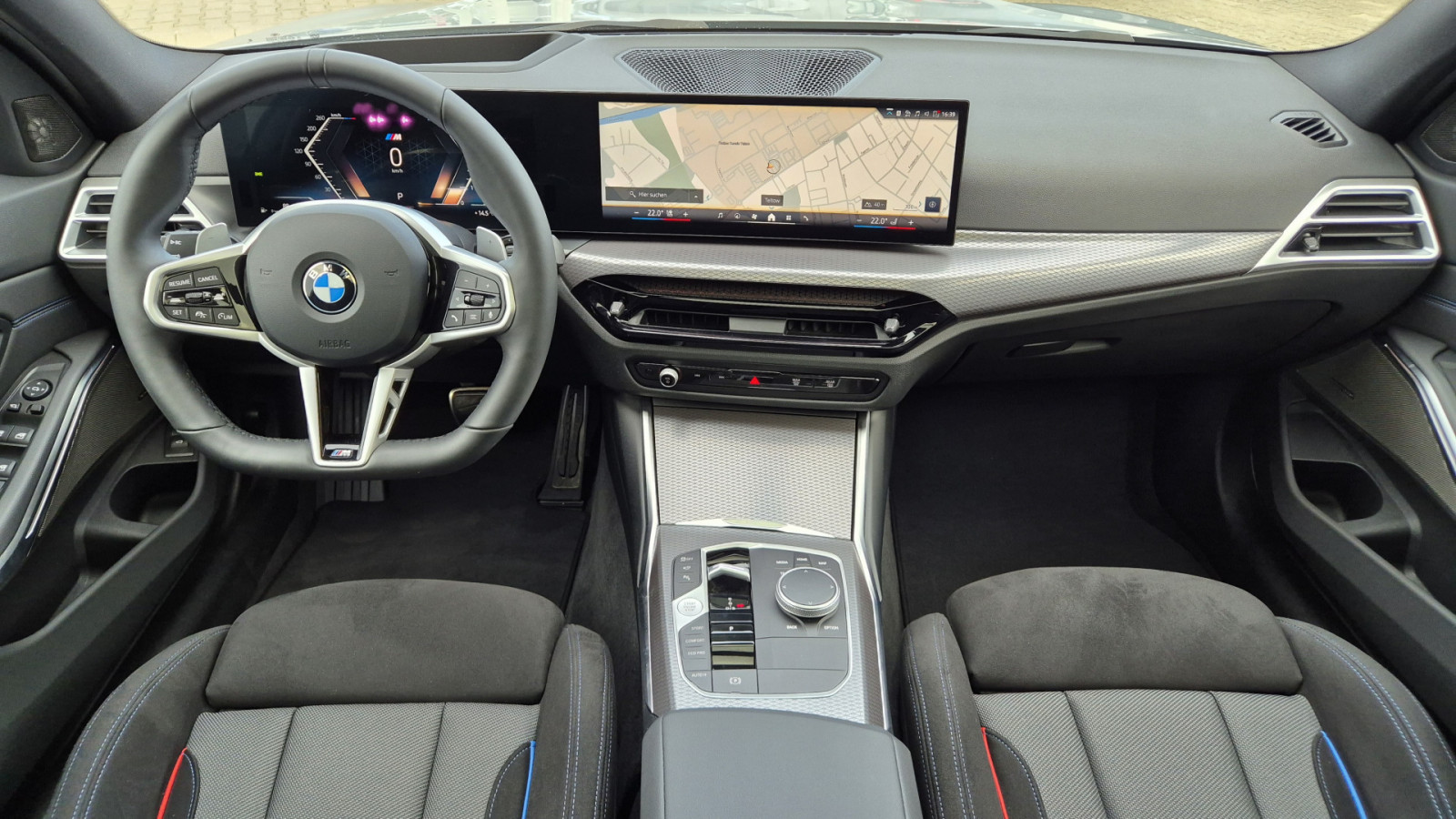 BMW 320d Touring xDrive M-Sport – Produktfoto 10