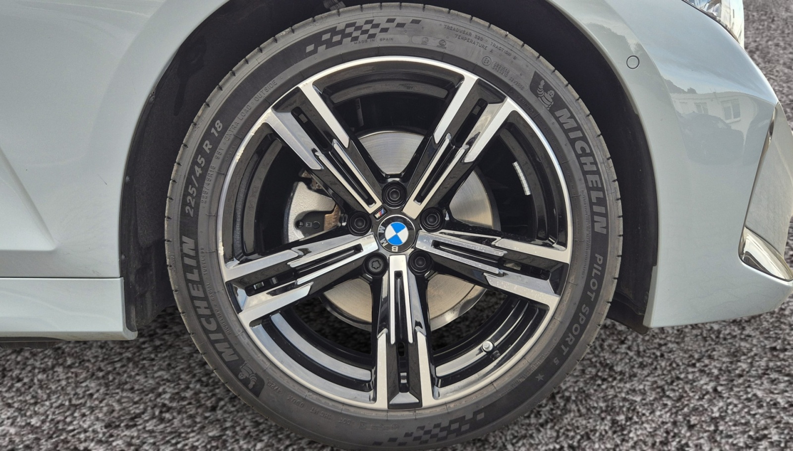 BMW 320d Touring xDrive M-Sport – Produktfoto 7