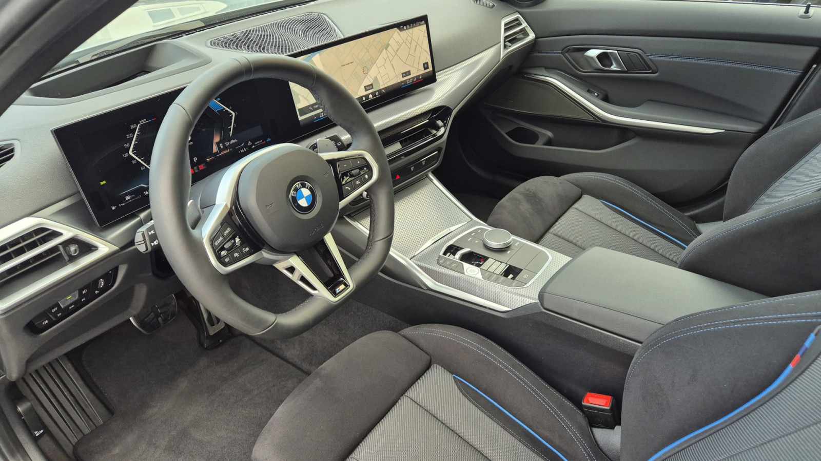 BMW 320d Touring xDrive M-Sport – Produktfoto 9
