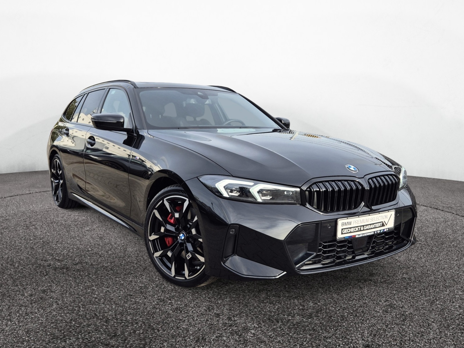 BMW 330i Touring xDrive M Sport Pro – Produktfoto 3
