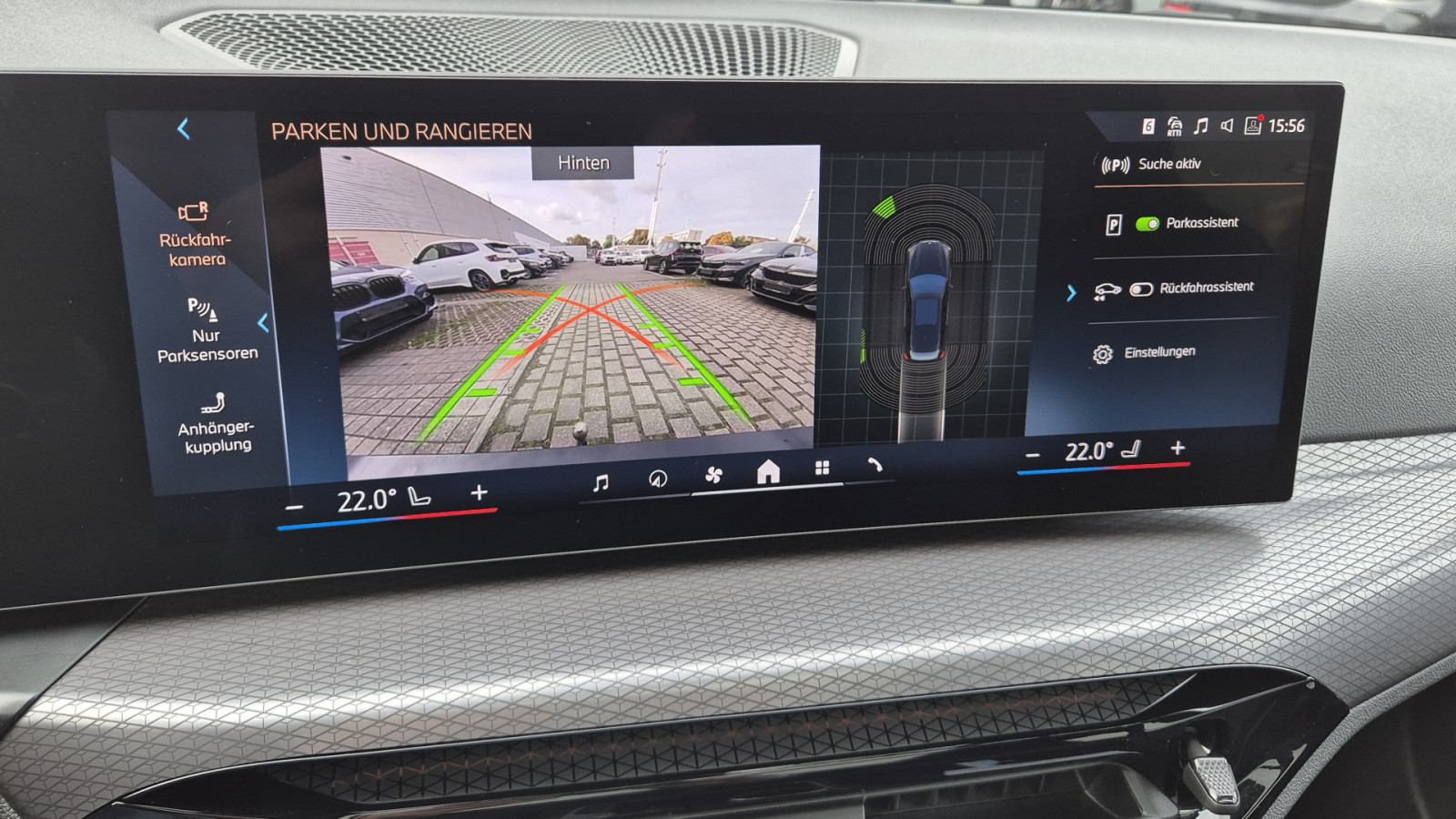 BMW 330i Touring xDrive M Sport Pro – Produktfoto 11