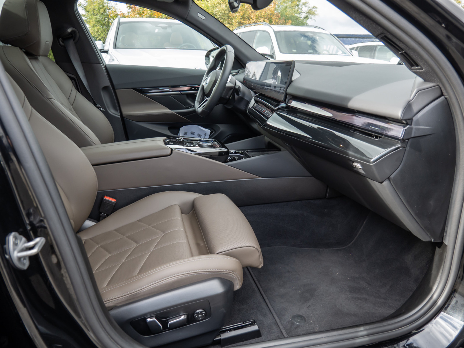 BMW i5 Touring 40e M-Sport – Produktfoto 7