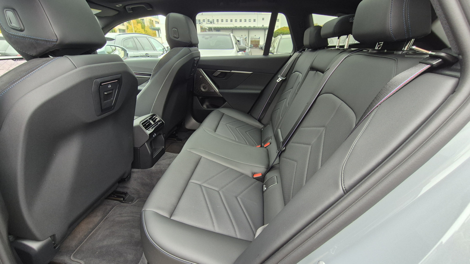 BMW 520i Touring M Sport Pro – Produktfoto 14