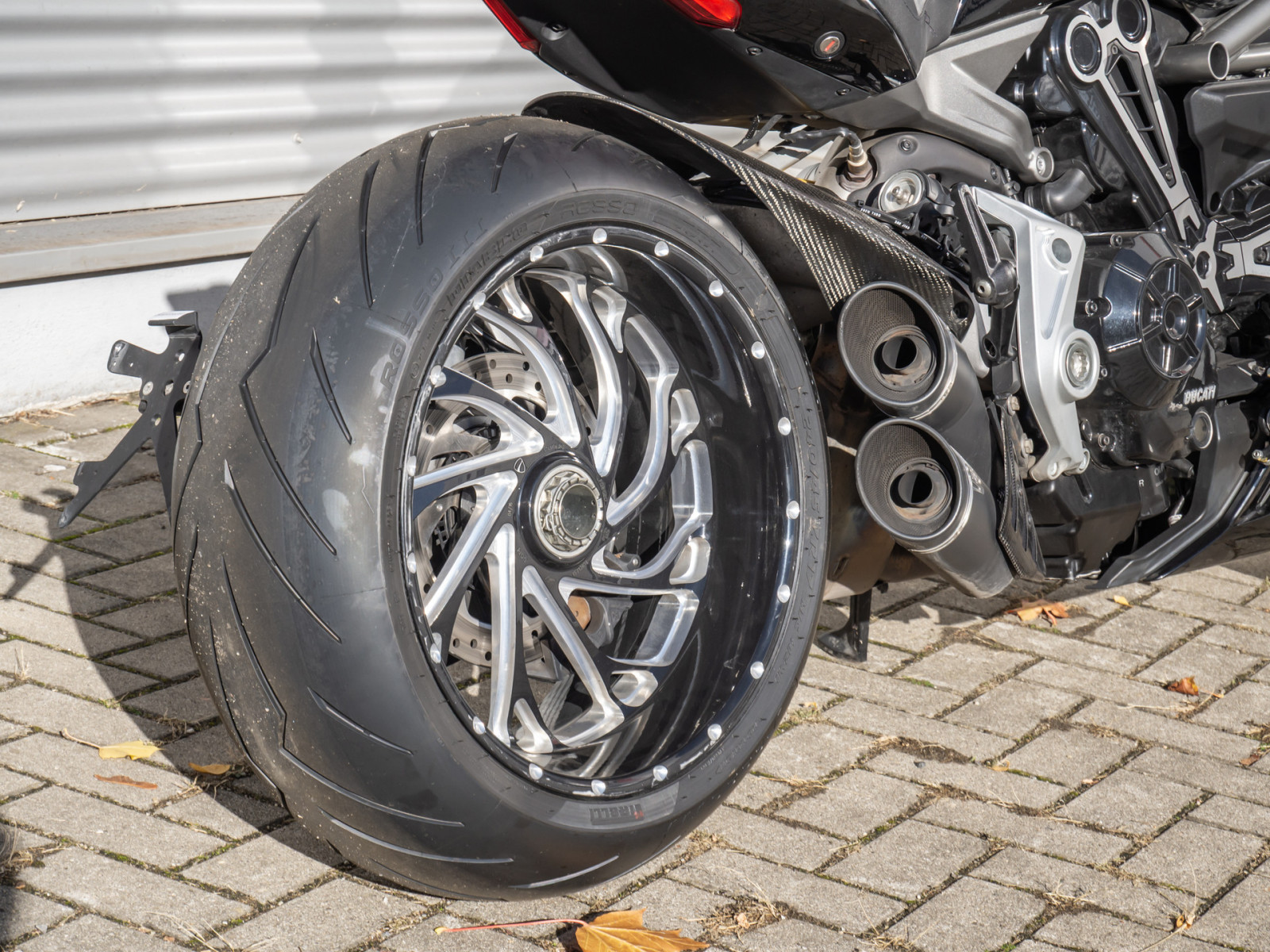 DUCATI XDIAVEL S THRILLING BLACK – Produktfoto 6