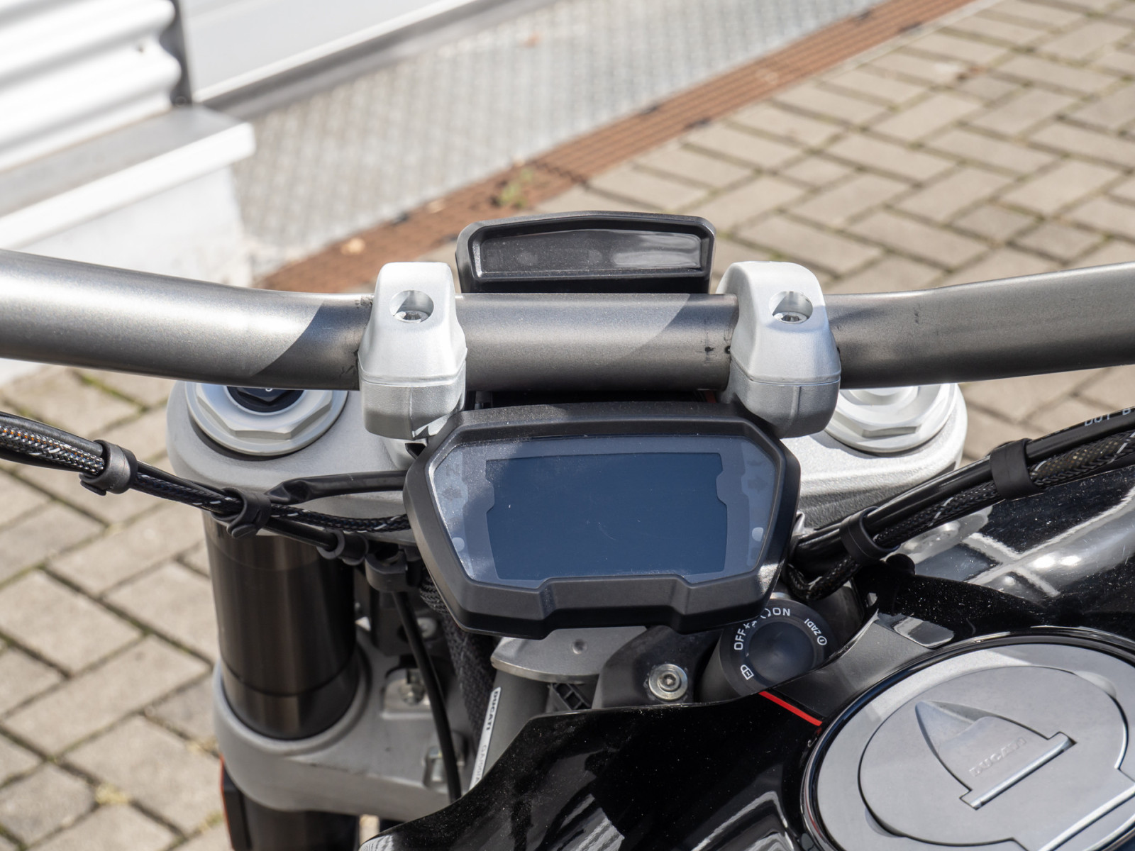 DUCATI XDIAVEL S THRILLING BLACK – Produktfoto 9