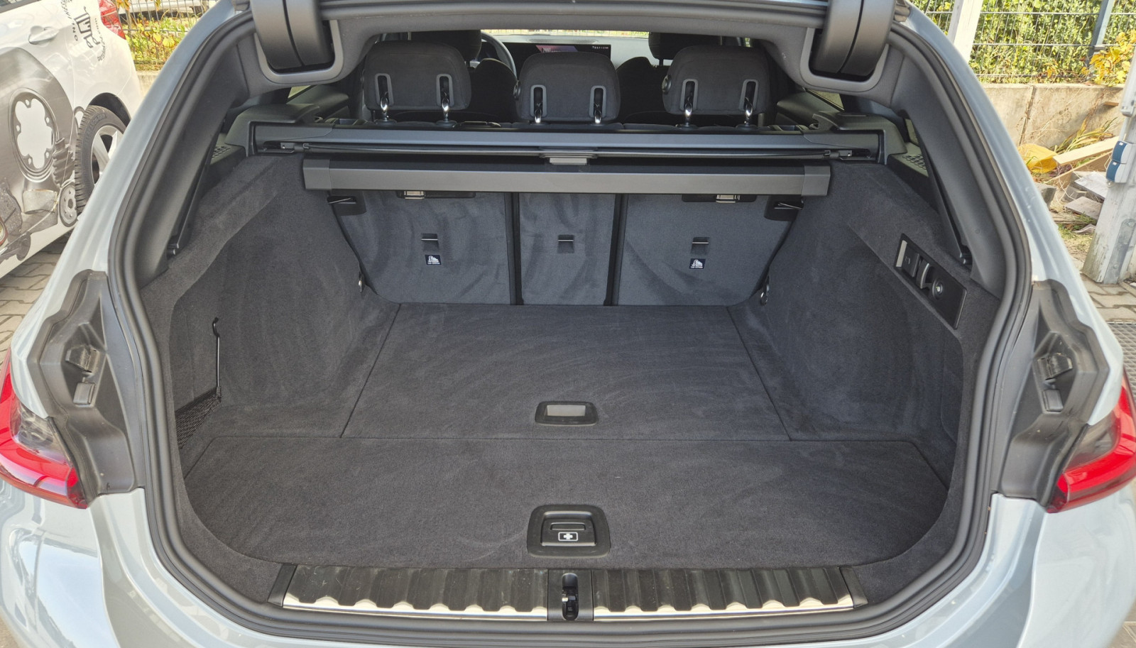BMW 320d Touring xDrive M-Sport – Produktfoto 15