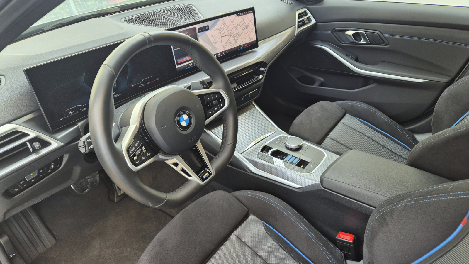 BMW 320d Touring xDrive M-Sport – Produktfoto 9