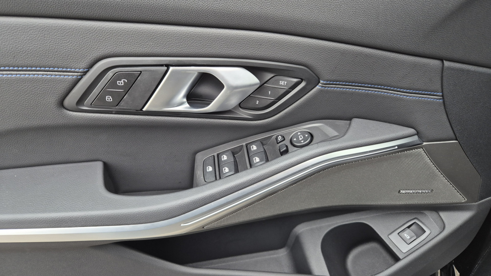 BMW 330i Touring xDrive M Sport Pro – Produktfoto 15