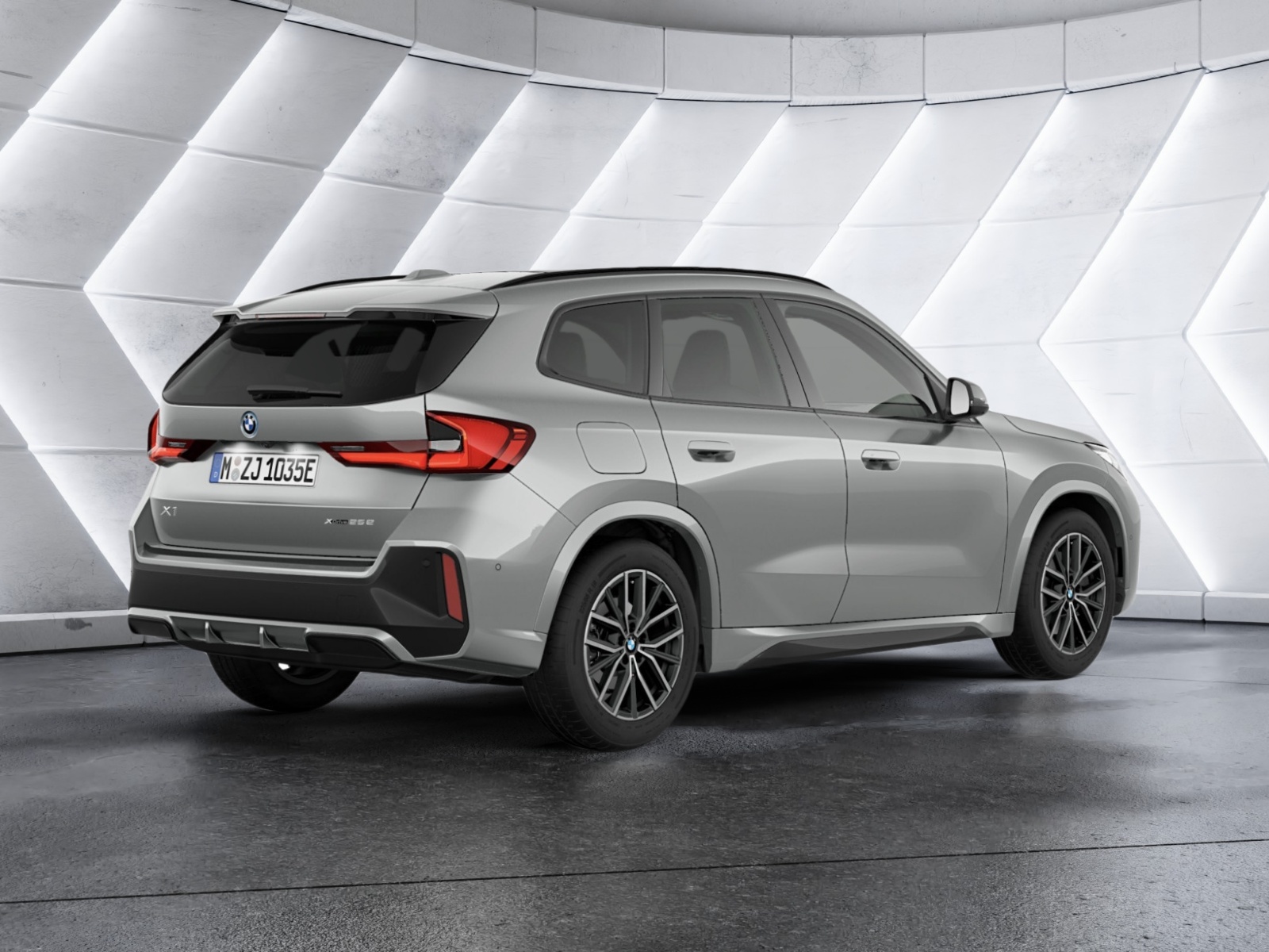 BMW X1 xDrive25e M-Sport – Produktfoto 3