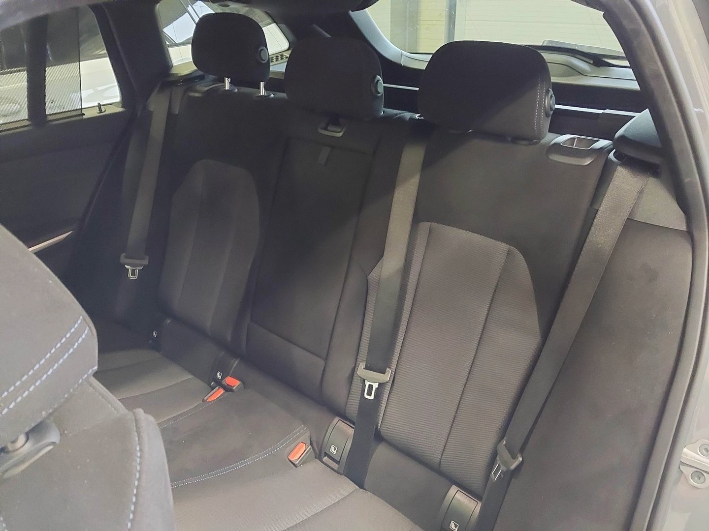BMW 330i Touring xDrive M-Sport – Produktfoto 14