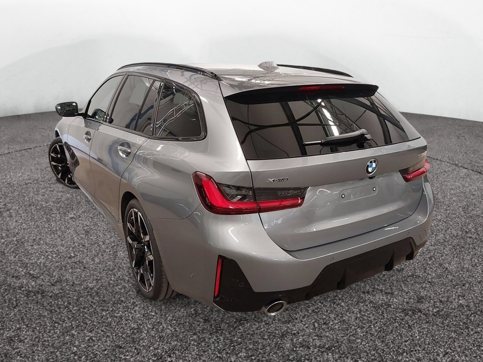 BMW 330i Touring xDrive M-Sport – Produktfoto 5