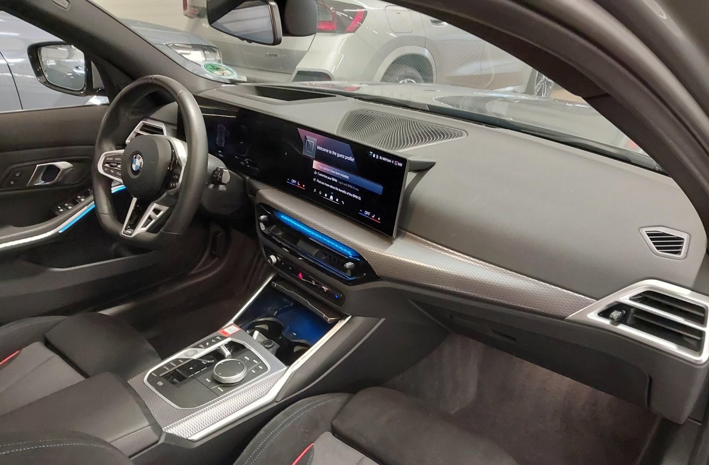 BMW 320i Touring M-Sport – Produktfoto 10
