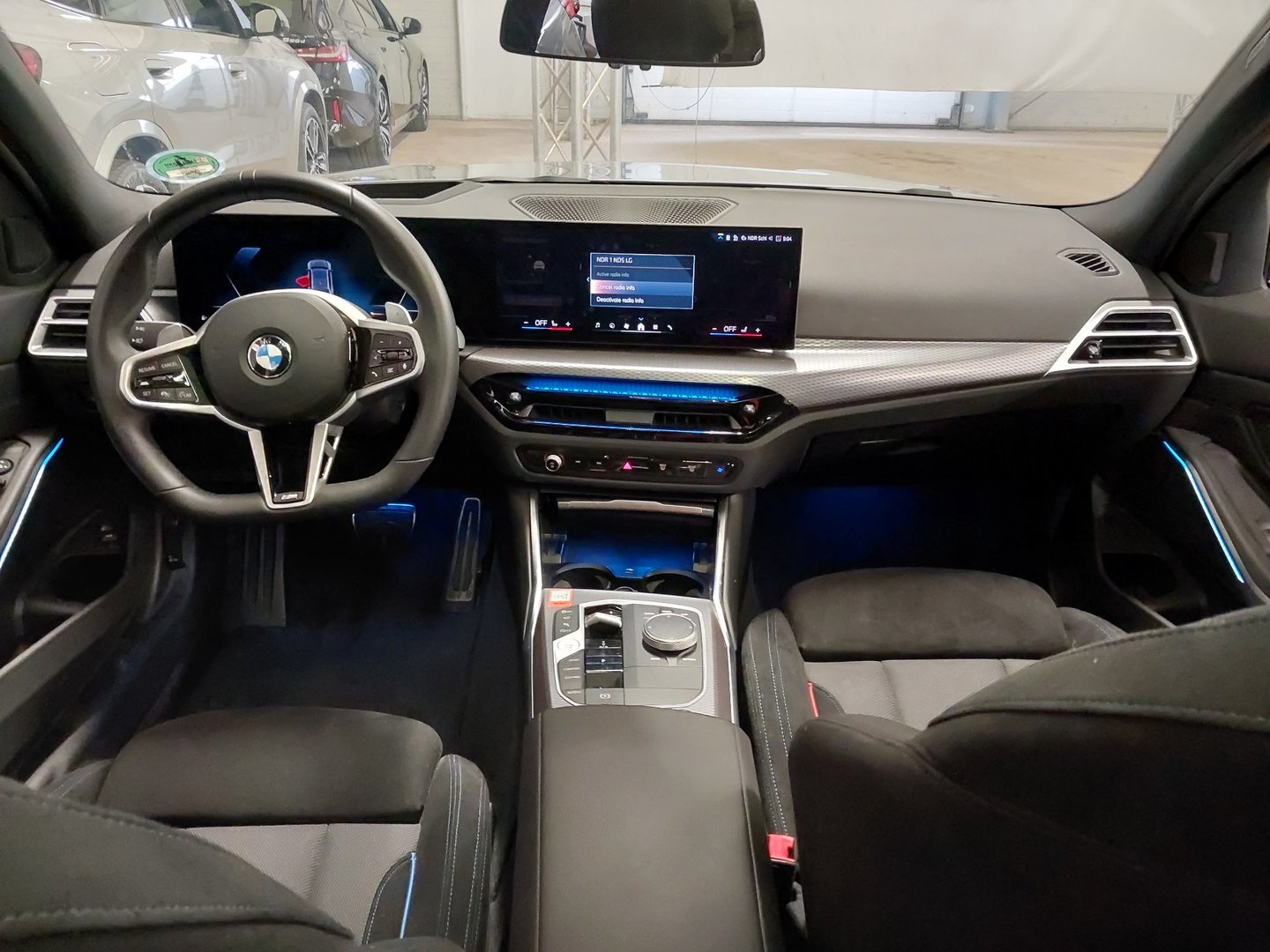 BMW 320i Touring M-Sport – Produktfoto 9