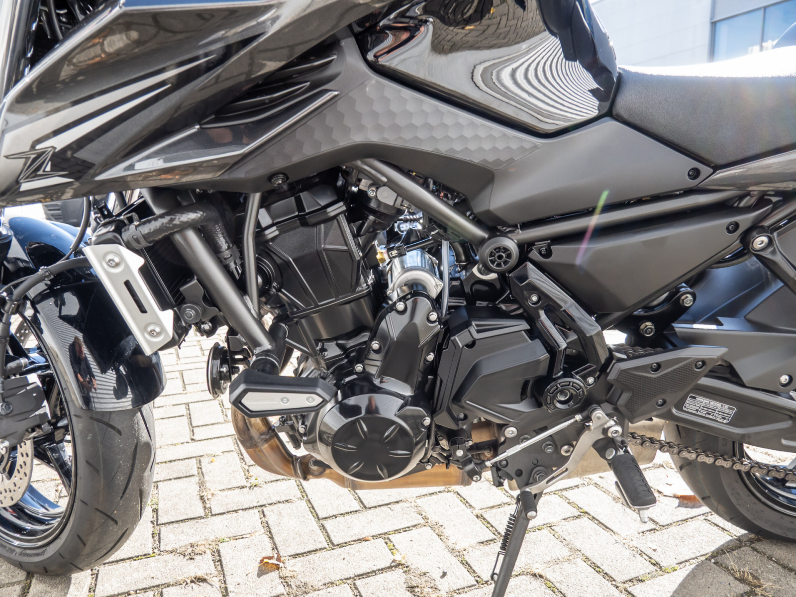 KAWASAKI Z650 S – Produktfoto 13