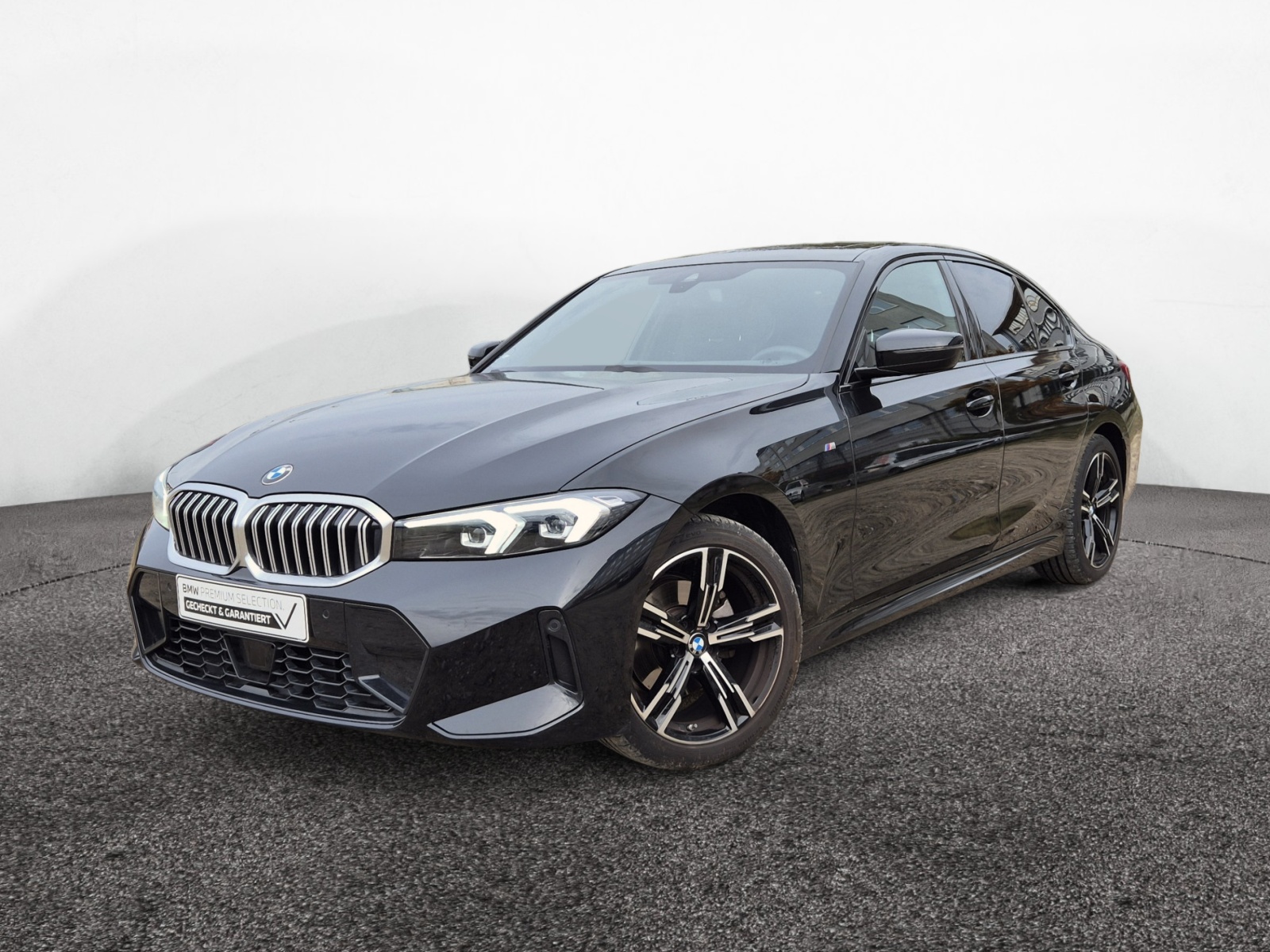 BMW 320i xDrive M-Sport – Produktfoto 1