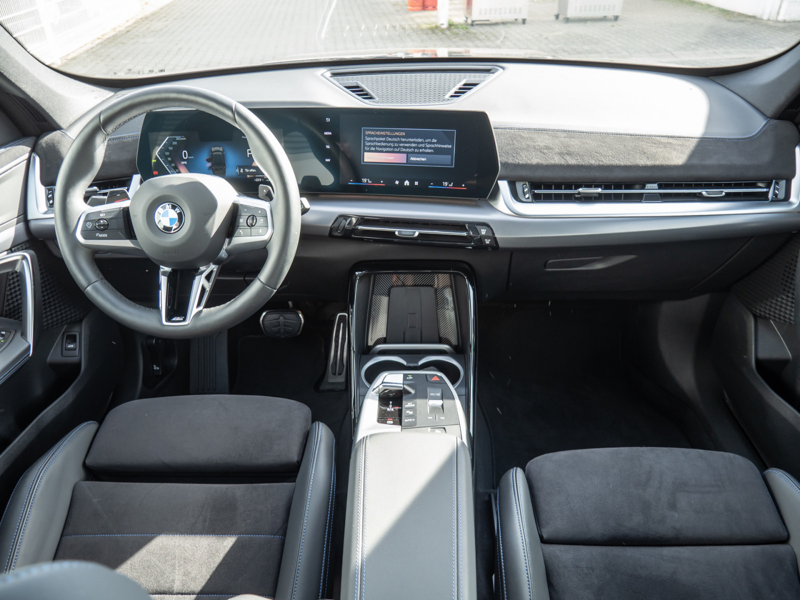 BMW X1 sDrive 18i M-Sport – Produktfoto 10