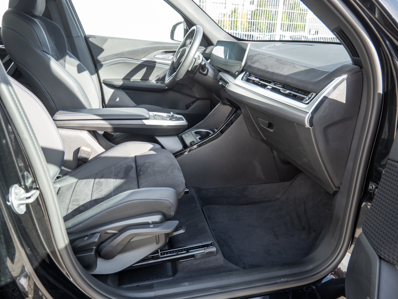 BMW X1 sDrive 18i M-Sport – Produktfoto 7